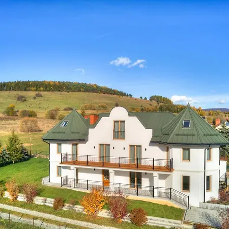 Tylicki Dworek Apartment *